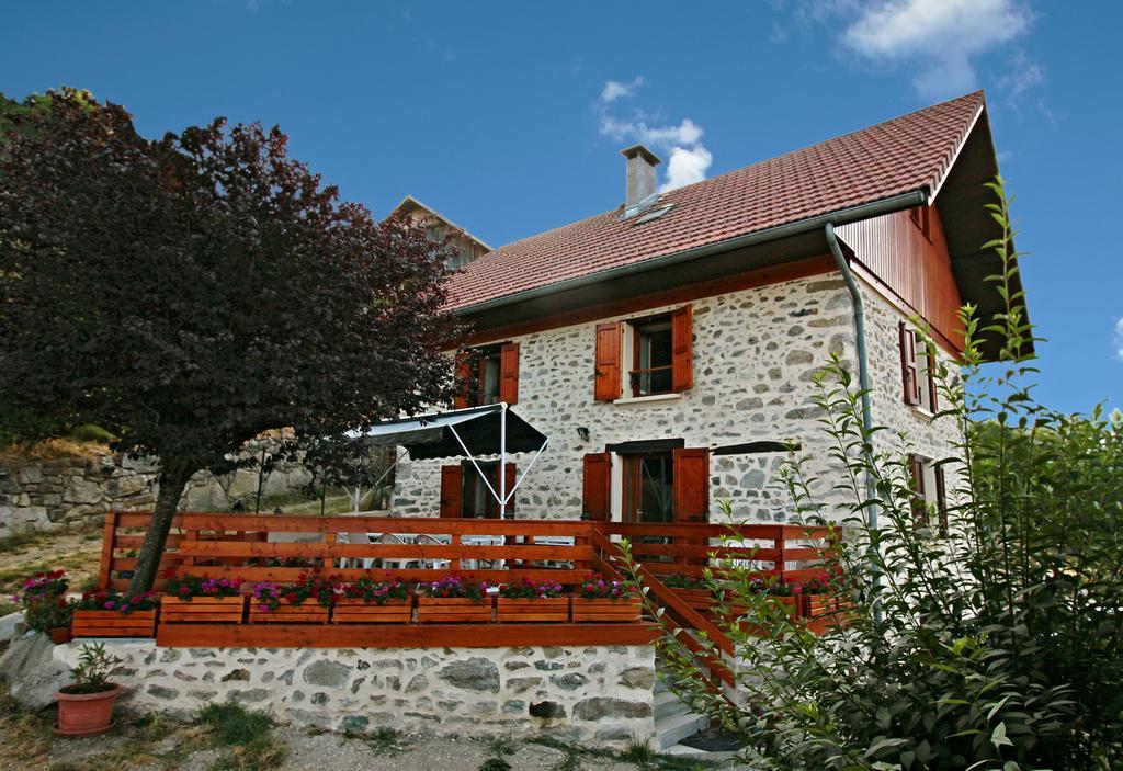 Bed and Breakfast Le Carnival Laval  Exterior foto